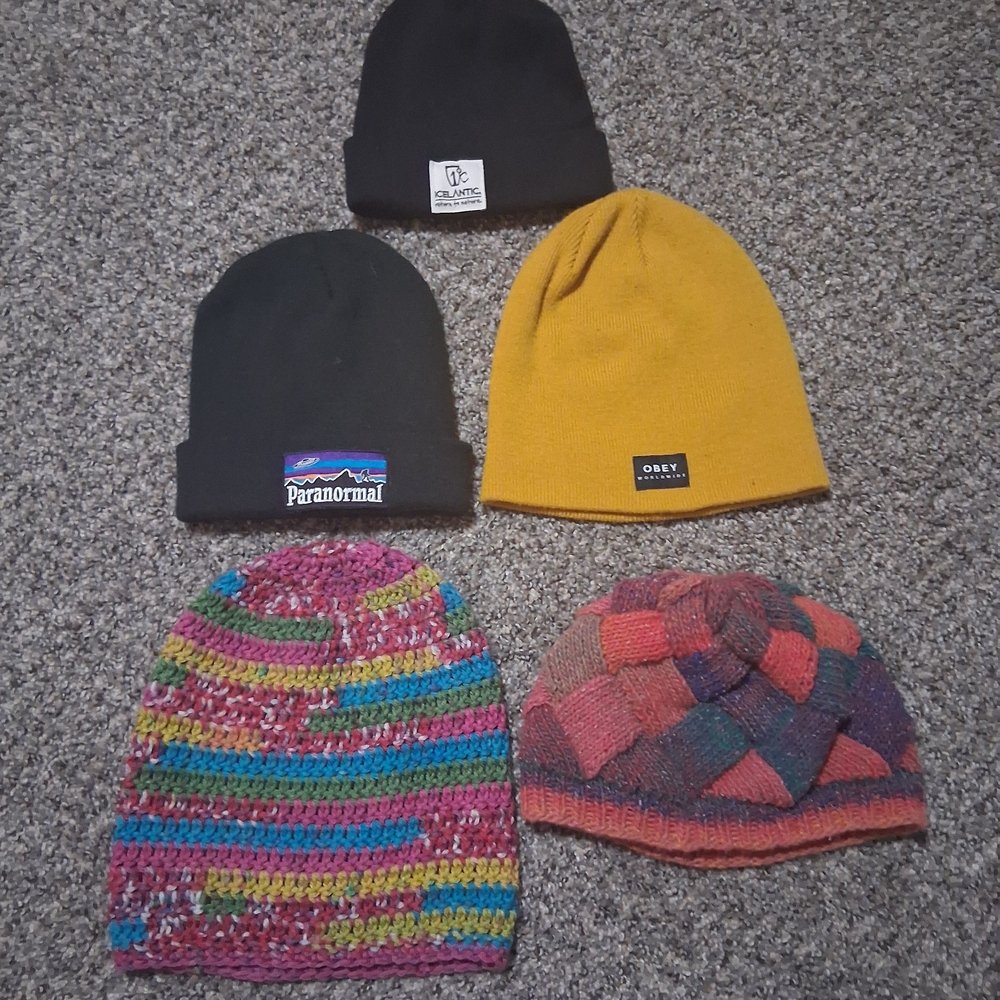 Colorful Knit and Branded Beanie Set